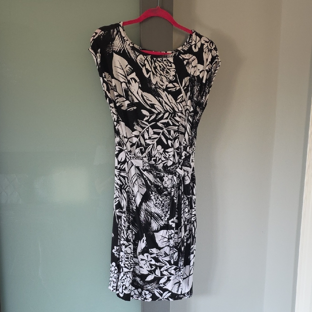 Denver Hayes Black and White Floral Midi Dress